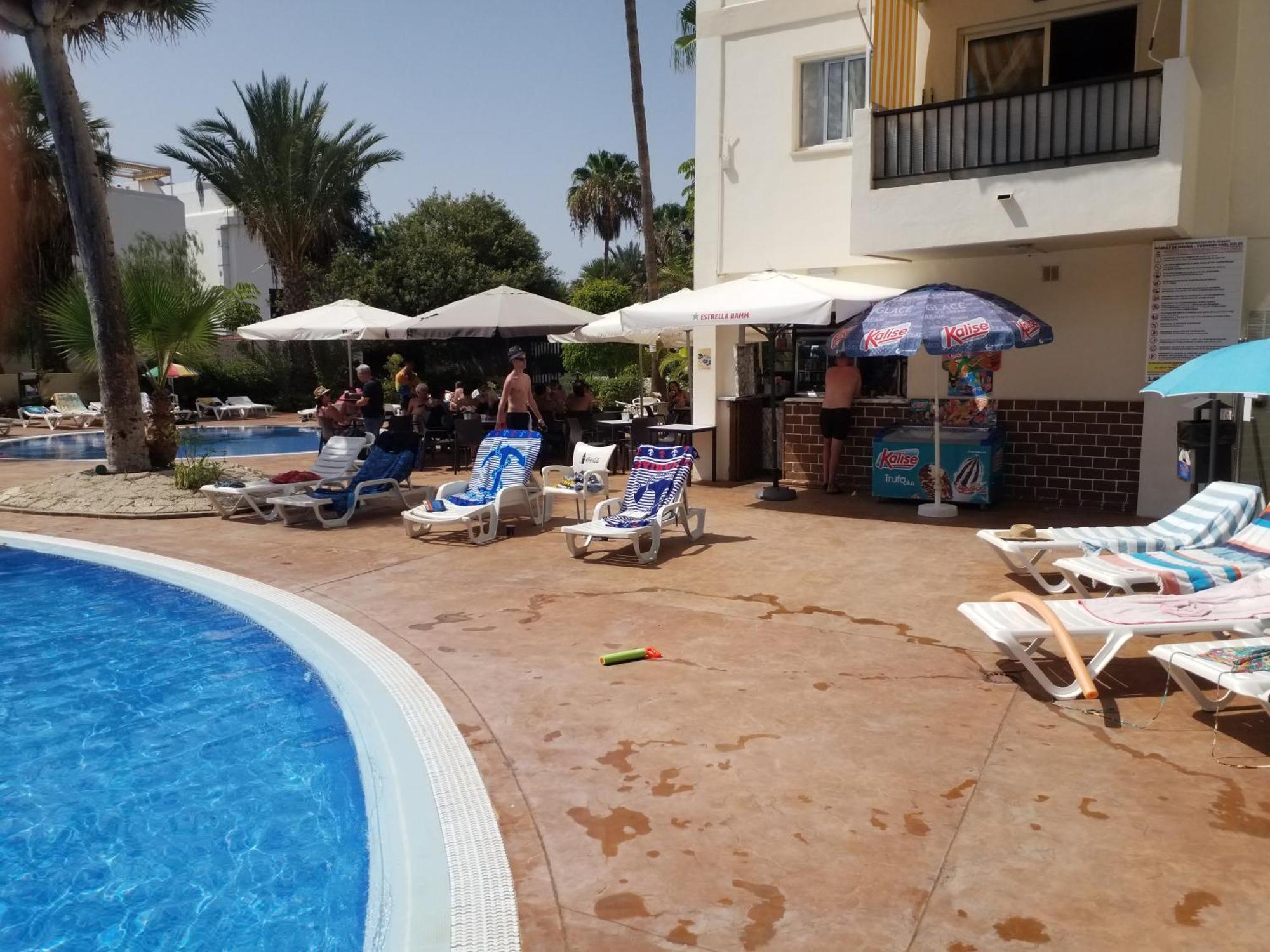 Lovely 1-bedroom apartment with a big terrace, Las Americas, Tenerife Arona  Buitenkant foto