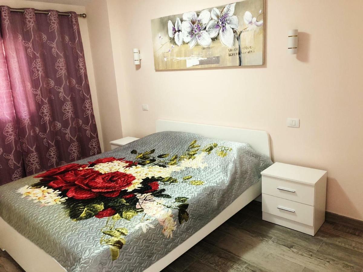 Lovely 1-bedroom apartment with a big terrace, Las Americas, Tenerife Arona  Buitenkant foto