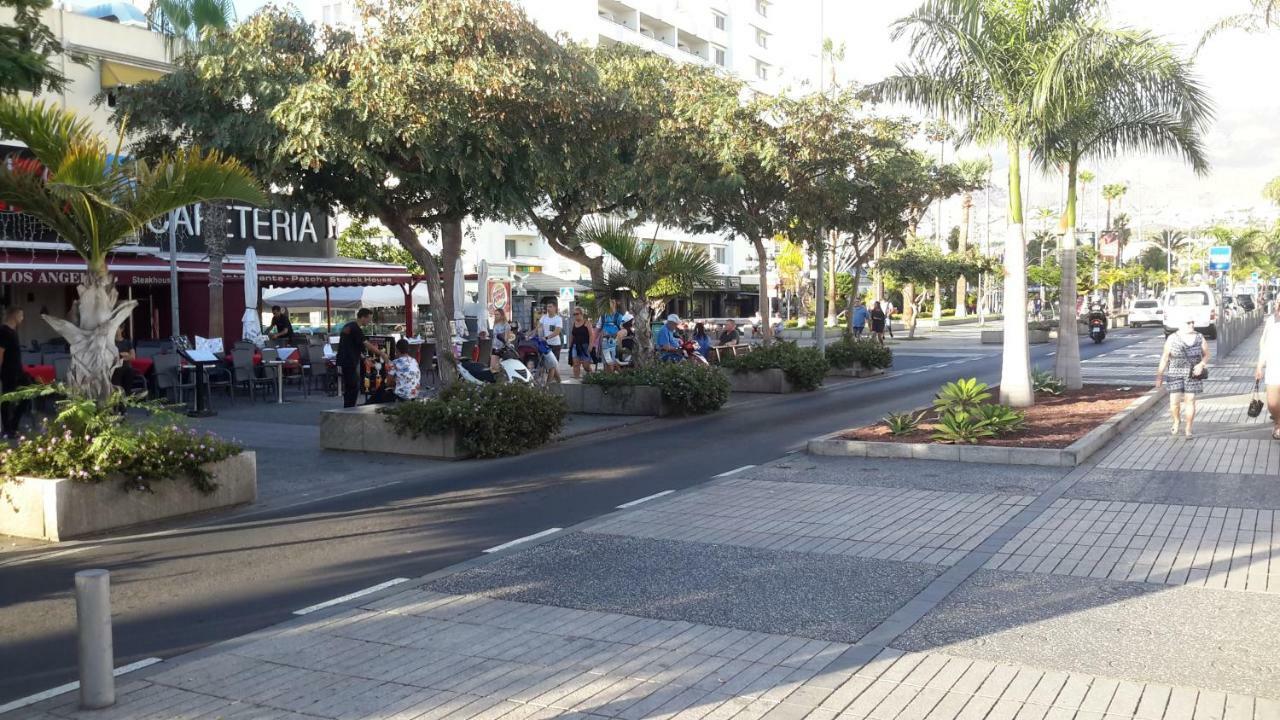 Lovely 1-bedroom apartment with a big terrace, Las Americas, Tenerife Arona  Buitenkant foto