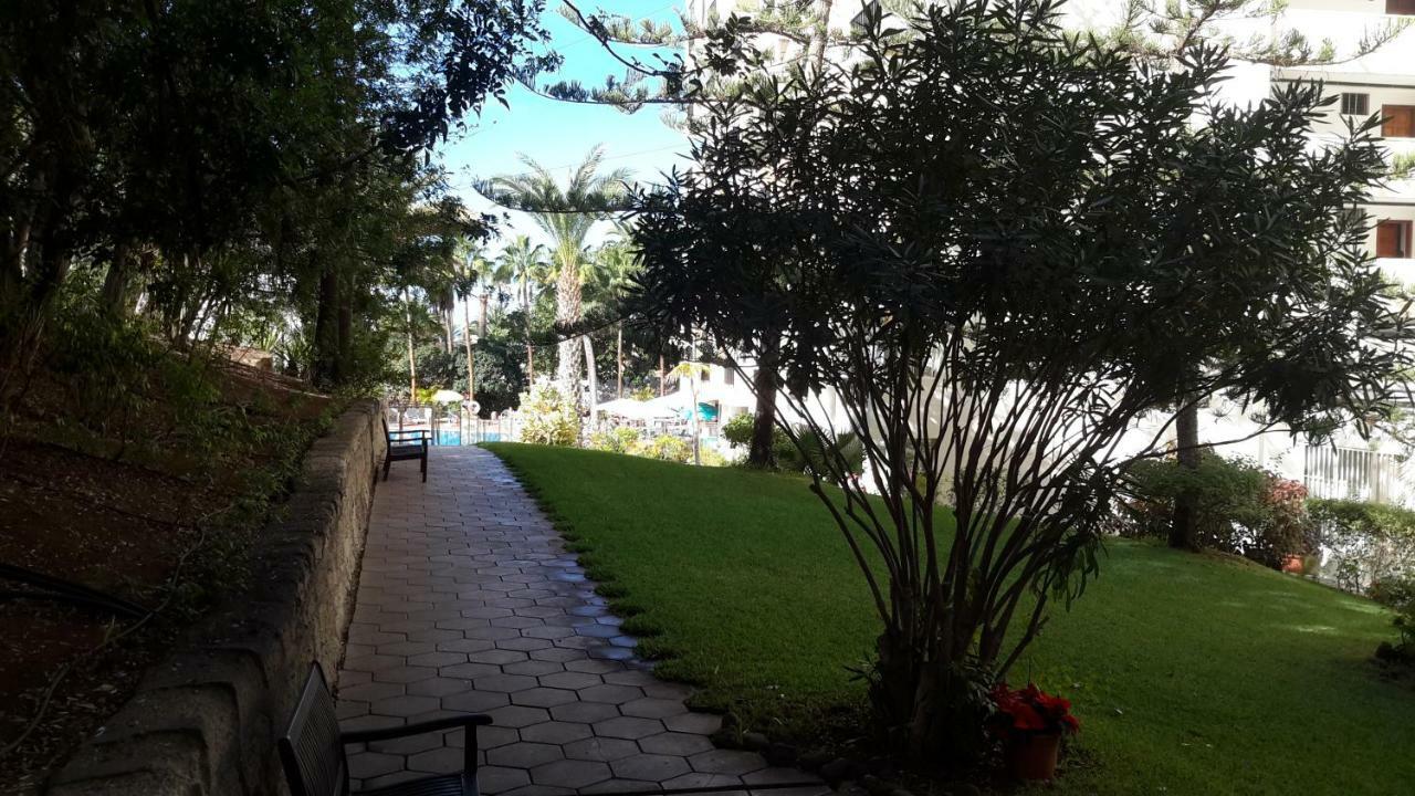 Lovely 1-bedroom apartment with a big terrace, Las Americas, Tenerife Arona  Buitenkant foto
